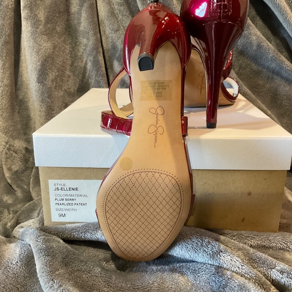 Jessica Simpson 9m Red - Picture 3 of 3